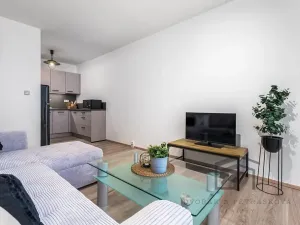 Pronájem bytu 2+kk, Praha - Kunratice, Jana Růžičky, 45 m2