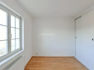 Pronájem vily, Praha - Nebušice, K parku, 197 m2