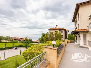 Prodej bytu 3+kk, Kavarna, Bulharsko, 123 m2