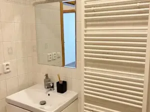 Pronájem bytu 1+kk, Praha, Počernická, 35 m2