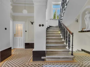 Pronájem obchodního prostoru, Chrudim, V Hliníkách, 172 m2