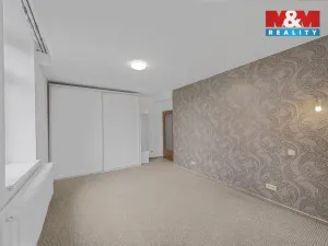 Prodej bytu 3+1, Jaroměř - Pražské Předměstí, Husova, 124 m2