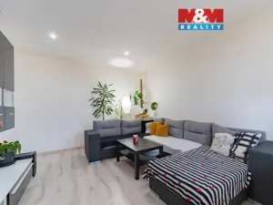 Prodej bytu 3+1, Cheb, Lomená, 60 m2