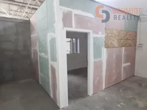 Pronájem výrobních prostor, Lednice, Komenského, 1300 m2