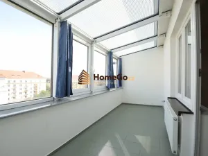 Pronájem bytu 2+kk, Praha - Nusle, U gymnázia, 47 m2