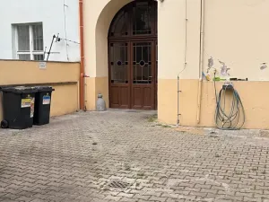 Prodej garáže, Praha - Karlín, Peckova, 16 m2