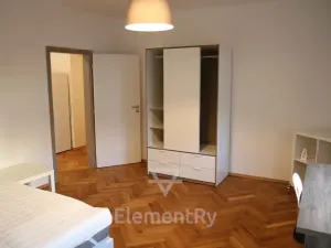 Pronájem bytu 2+1, Hradec Králové, V Lipkách, 62 m2