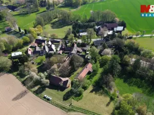 Prodej zemědělské usedlosti, Bečváry - Horní Jelčany, 90 m2