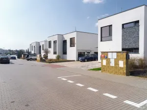 Pronájem rodinného domu, Praha - Vinoř, Lipoltická, 114 m2