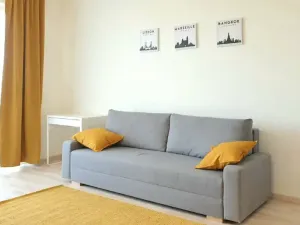 Prodej bytu 1+kk, Praha - Horní Měcholupy, Mantovská, 28 m2