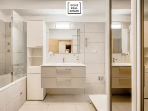 Prodej bytu 3+kk, Praha - Libeň, Nad Rokoskou, 77 m2