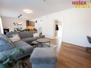 Pronájem rodinného domu, Holubice, 122 m2
