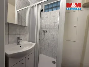 Pronájem bytu 1+kk, Náchod, Pražská, 27 m2