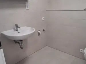 Pronájem bytu 1+kk, Praha - Hloubětín, Poděbradská, 32 m2