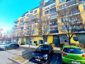 Pronájem bytu 2+kk, Praha - Vysočany, Kabešova, 60 m2