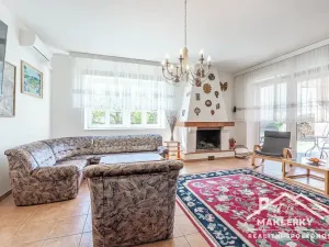 Prodej rodinného domu, Šestajovice, Máchova, 278 m2