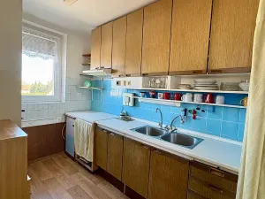 Prodej bytu 3+1, Rostoklaty, 52 m2