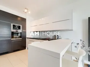 Pronájem bytu 2+kk, Praha - Vysočany, Ocelářská, 55 m2