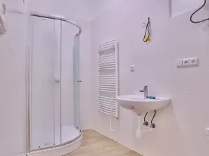 Pronájem bytu 1+1, Praha - Košíře, Musílkova, 42 m2