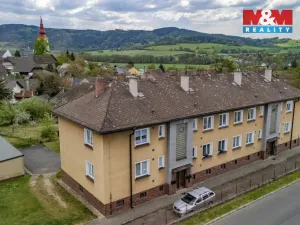 Prodej bytu 3+1, Strážov, 75 m2