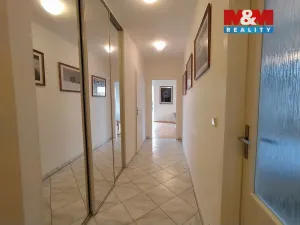 Pronájem bytu 2+kk, Praha, U kříže, 66 m2