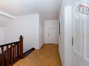 Prodej vily, Praha - Motol, U hrušky, 295 m2