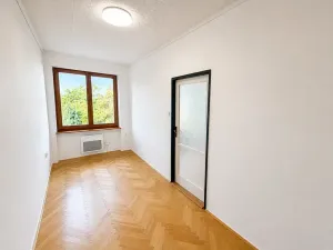 Pronájem bytu 3+1, Průhonice, Školní, 65 m2
