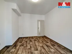 Pronájem bytu 4+1, Cheb, Májová, 121 m2