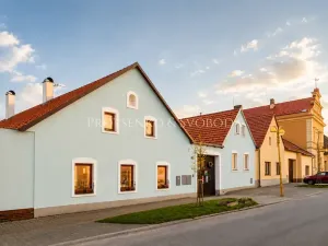Prodej ubytování, Číměř, 650 m2