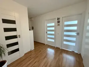 Prodej bytu 3+1, Nové Strašecí, Žižkovo náměstí, 70 m2