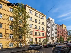 Prodej bytu 3+1, Praha - Bubeneč, U zeměpisného ústavu, 111 m2