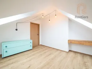 Prodej bytu 3+kk, Praha - Běchovice, Českobrodská, 94 m2