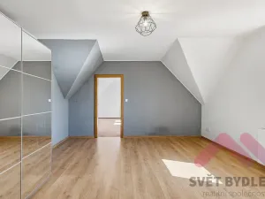 Prodej rodinného domu, Strančice, 189 m2