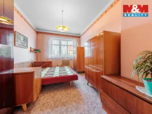 Prodej bytu 2+1, Karlovy Vary - Stará Role, Závodu míru, 59 m2