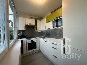 Pronájem bytu 3+kk, Praha - Karlín, Nekvasilova, 56 m2
