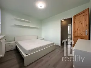 Pronájem bytu 3+kk, Praha - Karlín, Nekvasilova, 56 m2