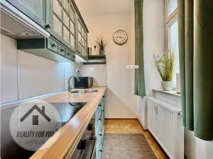 Pronájem bytu 1+kk, Praha - Smíchov, Mozartova, 44 m2