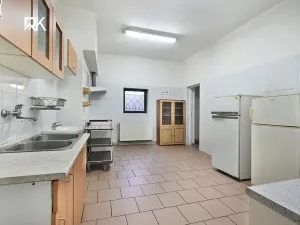 Prodej rodinného domu, Nová Ves I, Legerovo nám., 470 m2
