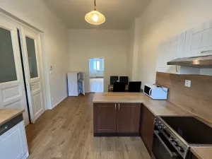 Pronájem bytu 2+1, Praha - Nové Město, Rumunská, 64 m2