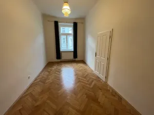 Pronájem bytu 2+1, Praha - Nové Město, Rumunská, 64 m2