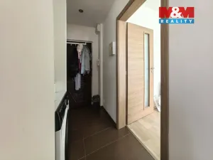 Pronájem bytu 2+kk, Hradec Králové, Hrubínova, 36 m2