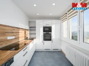 Prodej bytu 3+1, Ústí nad Labem - Severní Terasa, Svojsíkova, 68 m2