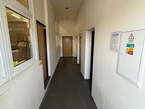 Pronájem obchodního prostoru, Praha - Horní Počernice, Náchodská, 634 m2