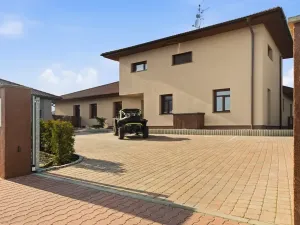 Prodej kanceláře, Velké Přítočno, Sluneční, 350 m2