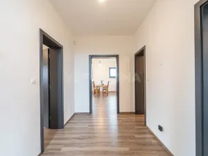Prodej rodinného domu, Kornatice, 270 m2