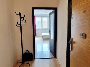 Pronájem bytu 1+kk, Praha - Modřany, Levského, 29 m2