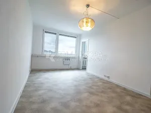 Pronájem bytu 2+kk, Praha - Bohnice, Poznaňská, 44 m2