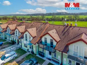 Prodej rodinného domu, Veltrusy, Lomená, 118 m2