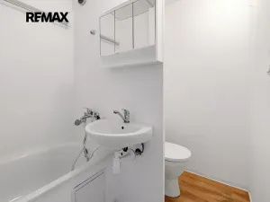 Prodej bytu 1+1, Hradec Králové, třída Edvarda Beneše, 41 m2