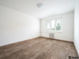 Pronájem bytu 2+1, Pardubice - Bílé Předměstí, Bezdíčkova, 49 m2